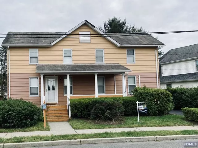 52 School Street, Ramsey, NJ 07446