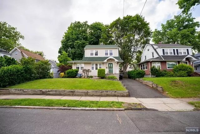 1134 Alicia Avenue, Teaneck, NJ 07666