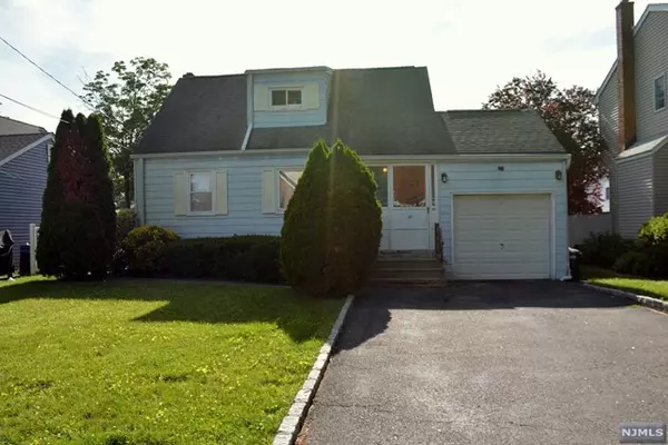 10 Windsor Drive, Dumont, NJ 07628