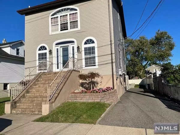 34 Columbus Avenue, Little Ferry, NJ 07643