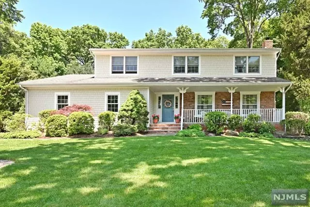 109 Barrett Lane, Wyckoff, NJ 07481