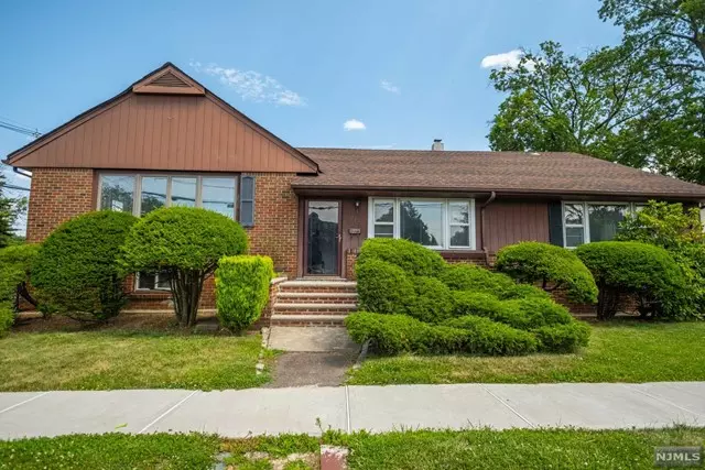 232 Oak Grove Avenue, Hasbrouck Heights, NJ 07604