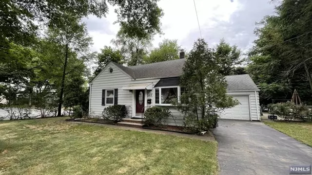 202 Gateway Road, Ridgewood, NJ 07450