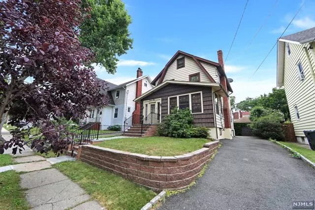 35 Monona Avenue, Rutherford, NJ 07070