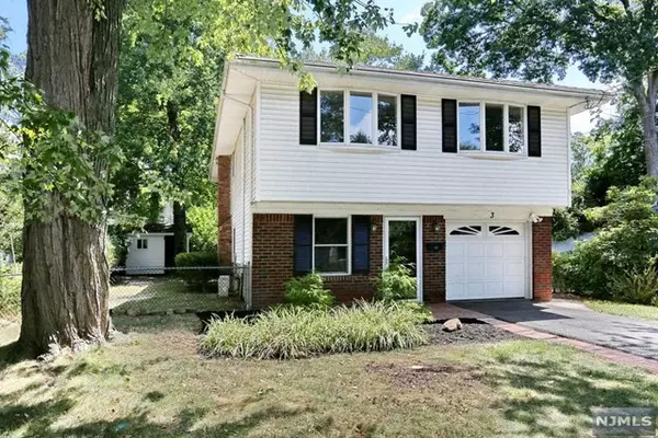 Montvale, NJ 07645,3 Cottage Avenue