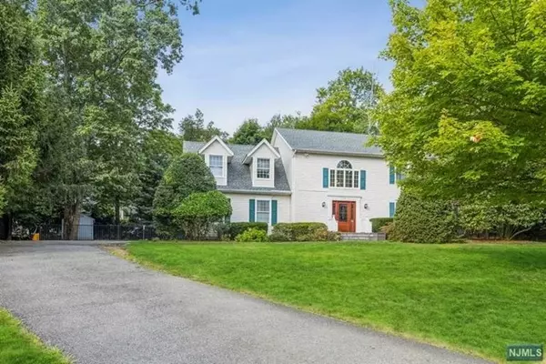 Franklin Lakes, NJ 07417,958 Blue Hill Terrace