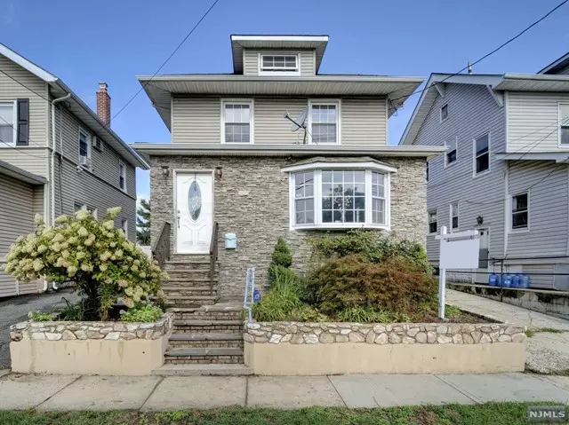 137 Hollywood Avenue, Hillside, NJ 07205