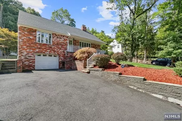 85 Mountain Avenue, Hawthorne, NJ 07506