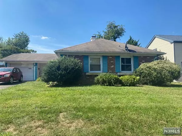 61 Princeton Lane, Willingboro, NJ 08046