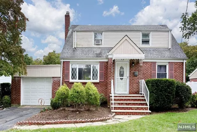 128 Hamilton Road, Teaneck, NJ 07666