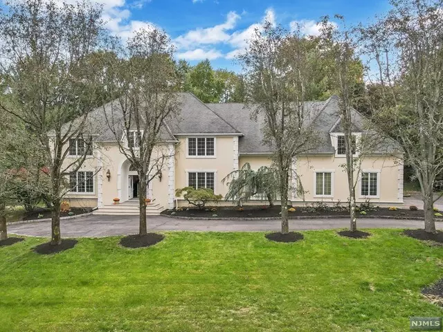 Upper Saddle River, NJ 07458,10 Sunflower Drive