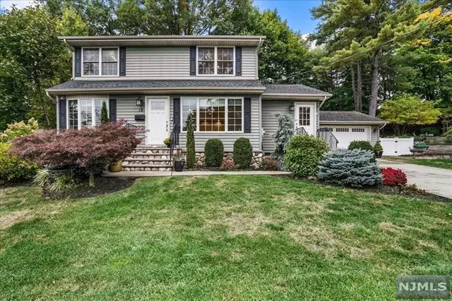 19 White Terrace, Ramsey, NJ 07446