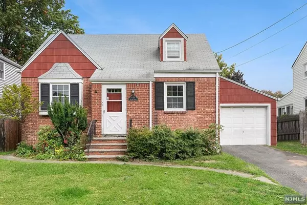 476 Sutton Avenue, Hackensack, NJ 07601