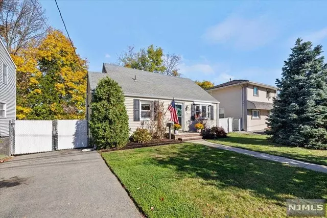 50 Long Hill Drive, Clifton, NJ 07013