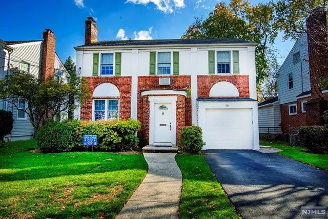 991 Allen Court, Teaneck, NJ 07666