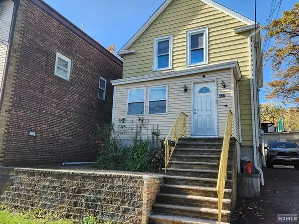 227 Chestnut Street, Garfield, NJ 07026