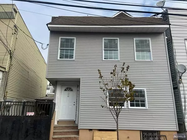 234 East Kinney Street, Newark, NJ 07105