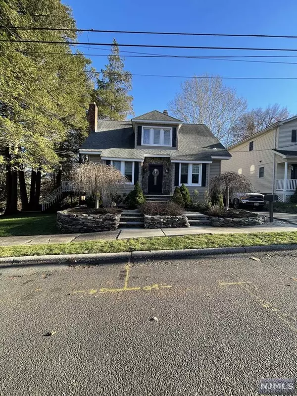 Oradell, NJ 07649,220 Lincoln Avenue