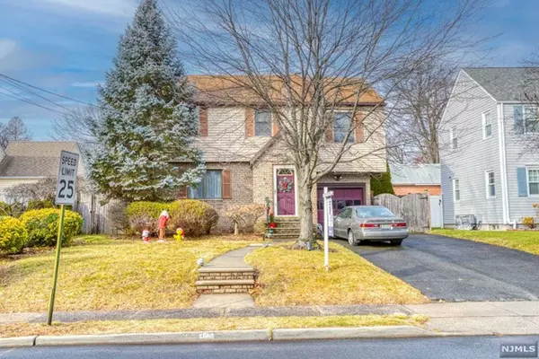 Maywood, NJ 07607,469 Golf Avenue