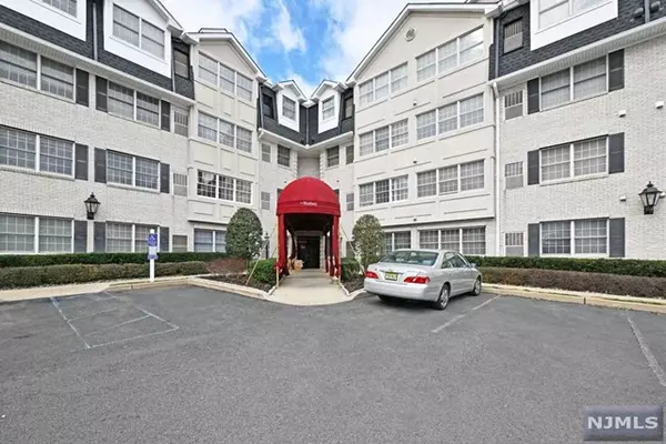 131 Clinton Place #214, Hackensack, NJ 07601