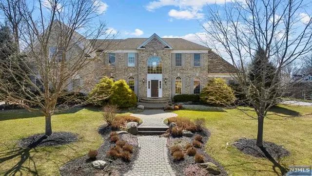 23 Taft Court, Woodcliff Lake, NJ 07677