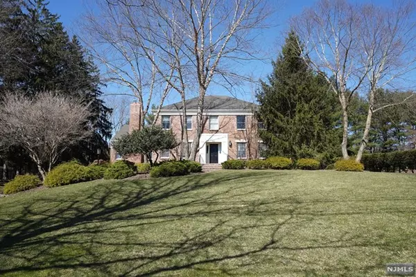 Upper Saddle River, NJ 07458,323 West Saddle River Road