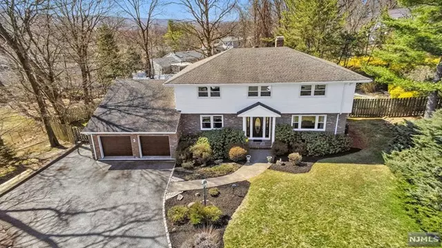 3 Penny Court, Wayne, NJ 07470