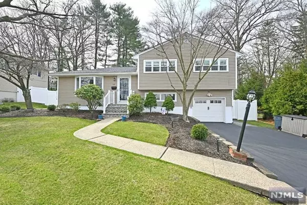 33 Parker Drive, Emerson, NJ 07630