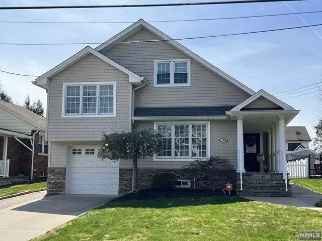 126 Cleveland Avenue, Hasbrouck Heights, NJ 07604