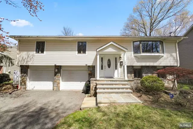 149 Sherwood Drive, Ramsey, NJ 07446