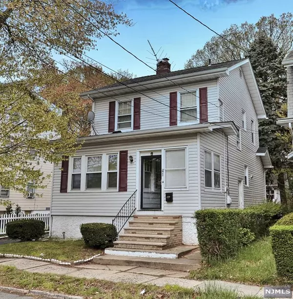 41 Essex Avenue, Maplewood, NJ 07040