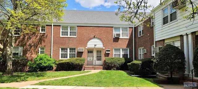 129 River Drive #B, Elmwood Park, NJ 07407