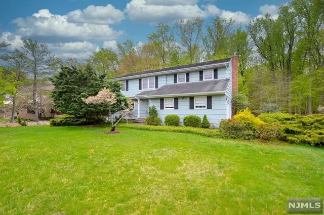 82 Higgins Place, Harrington Park, NJ 07640