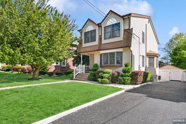 Hasbrouck Heights, NJ 07604,307 Raymond Street