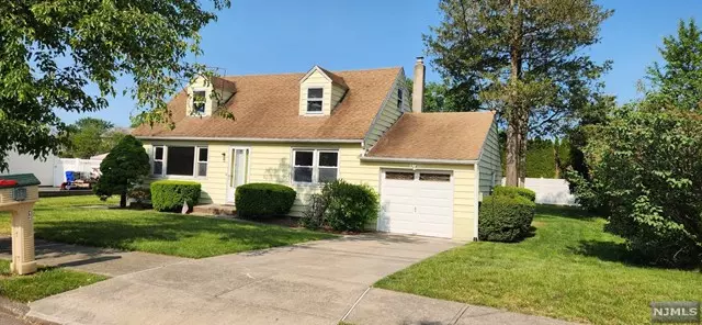 12 Thistle Court, Totowa, NJ 07512