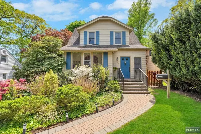 106 Gordon Avenue, Tenafly, NJ 07670