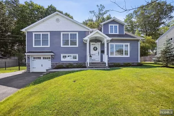 76 Oak Drive, Cedar Grove, NJ 07009