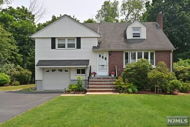 541 Van Buren Street, Ridgewood, NJ 07450