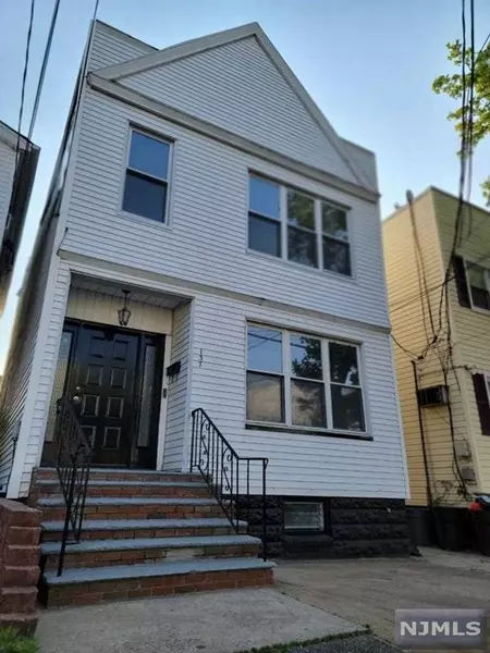 137 Terhune Avenue, Jersey City, NJ 07305