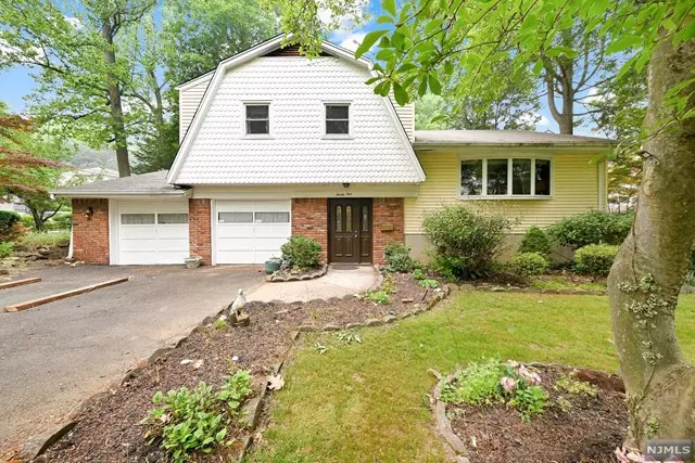 21 Branton Street, Park Ridge, NJ 07656