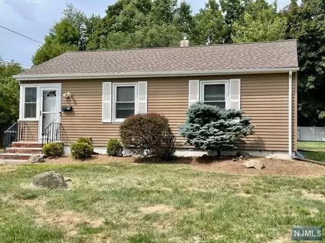 20 Beam Street, Pompton Lakes, NJ 07442