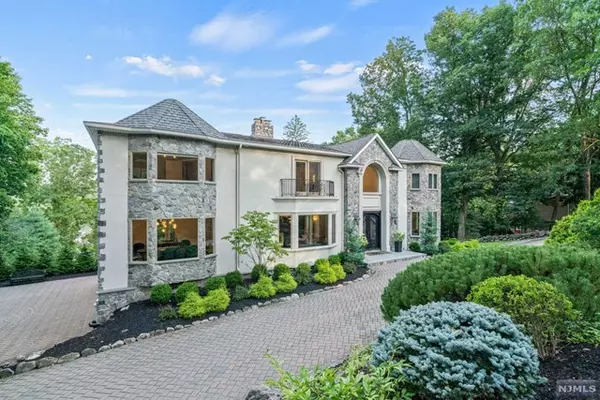 Upper Saddle River, NJ 07458,68 Hillcrest Drive