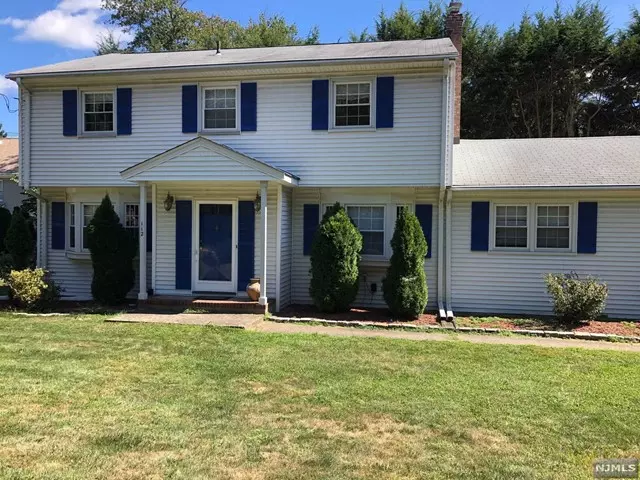 Demarest, NJ 07627,112 Knickerbocker Road