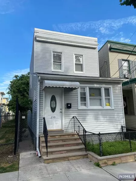 239 Freeman Avenue, Jersey City, NJ 07306