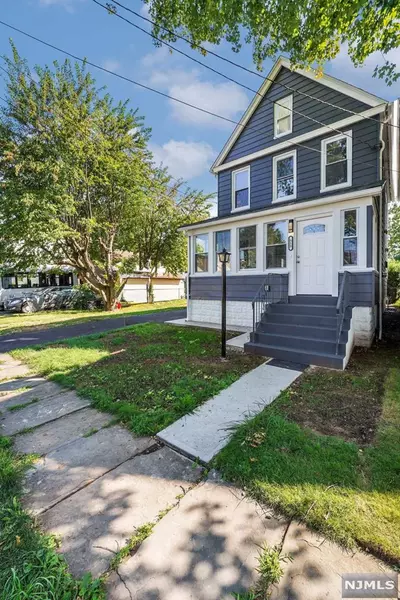 513 Willow Avenue, Roselle Park, NJ 07204