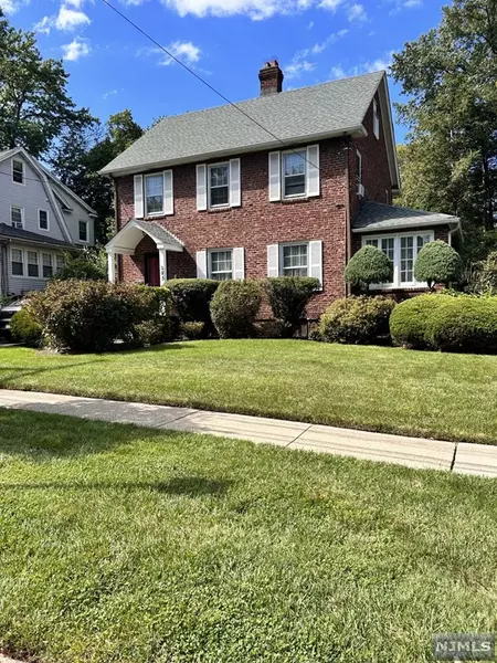 285 West Hudson Avenue, Englewood, NJ 07631