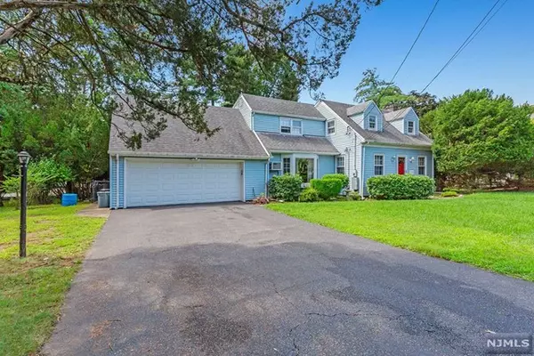 Woodcliff Lake, NJ 07677,6 Lakeview Terrace