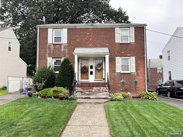 225 Livingston Avenue, Lyndhurst, NJ 07071