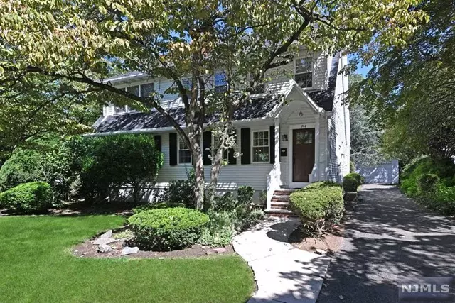 740 Midland Road, Oradell, NJ 07649