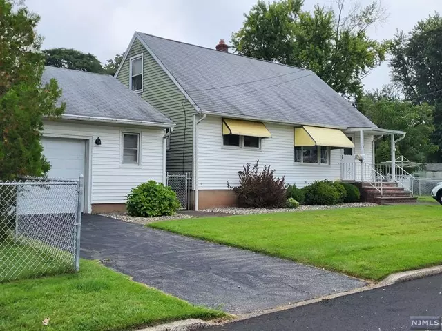 40 Parkway, Little Falls, NJ 07424